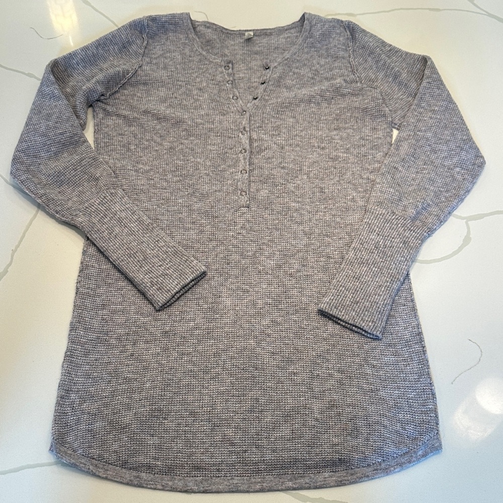 Free people tunic length long sleeve Henley waffle tee Heathered blue size large